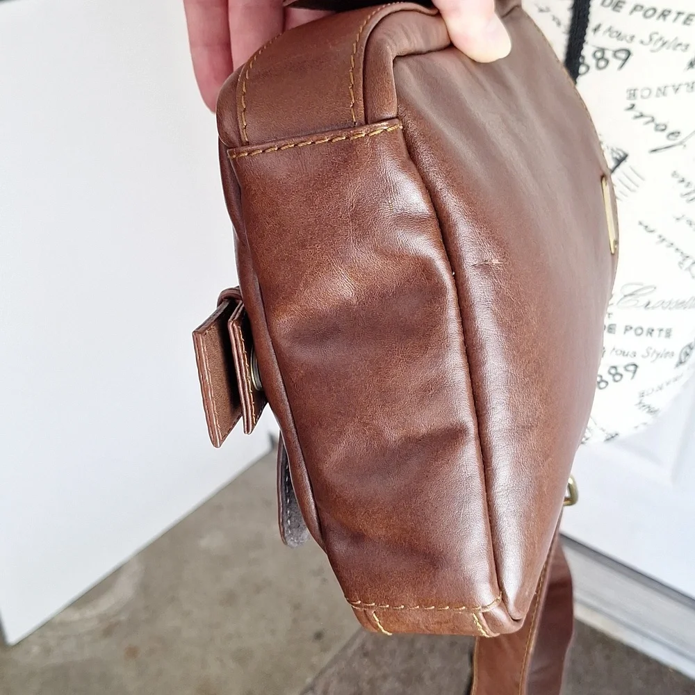 Hide Sign Leather Crossbody Messenger Bag